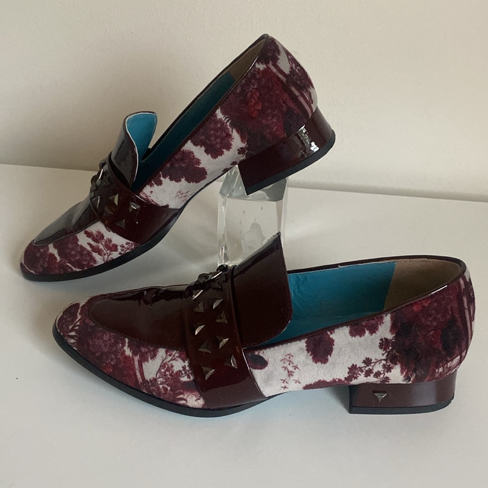 Valentina Rangoni Classic Studded Velvet Loafers Size 8 Burgundy Italy Rare Find